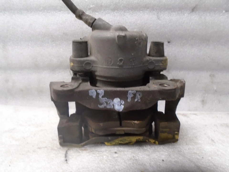 Pinza de freno delantera derecha del lado del pasajero BMW 528i E39 1997-2003 OEM DK801373 Foto 4 de 4