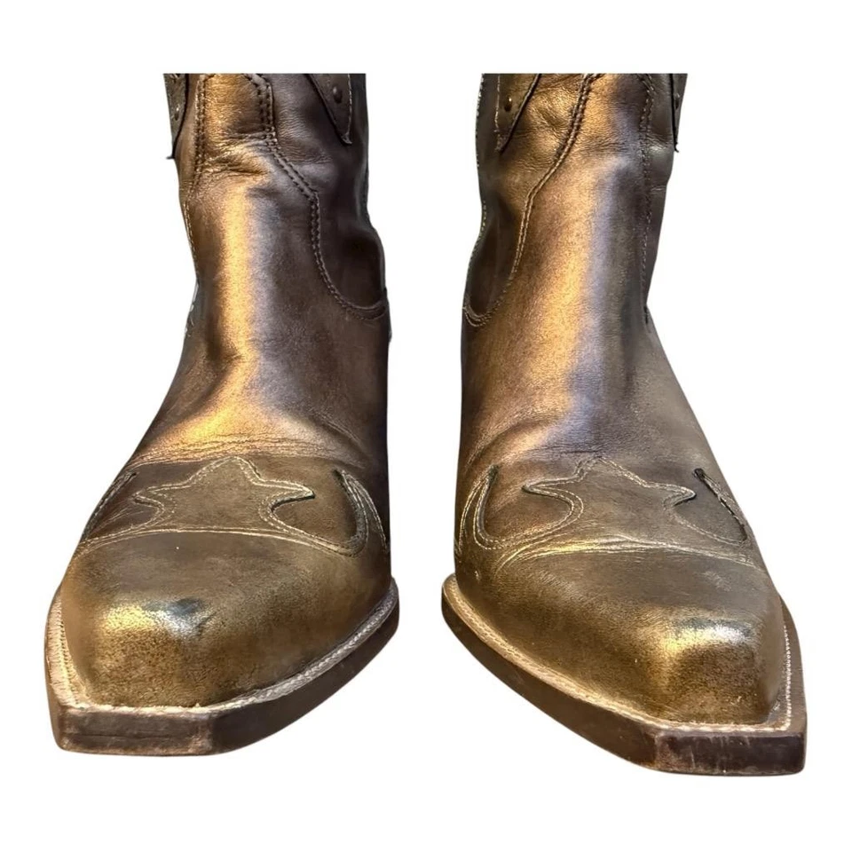 BCBGirls с заклепками Y2K ковбойские сапоги бронзовая кожа женщин размер 7 - Изображение 4 из 4