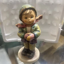 Goebel Hummel 1981 Exclusive Edition No.6 Figurine w/ Original Packaging