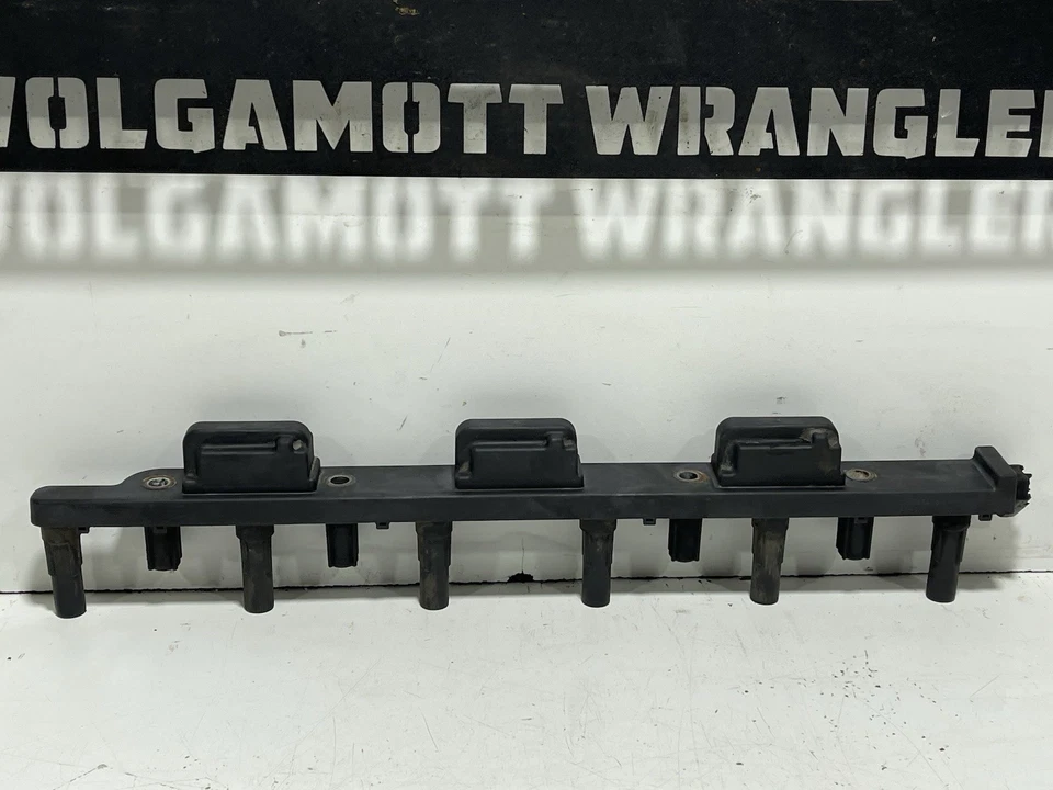 Bobina de encendido 4.0 6 cilindros Jeep TJ Wrangler OEM 56041476AA 2000-2006 CC 4XX Foto 2 de 4