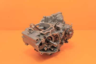 #ad 2004 03 05 YZ450F YZ 450F Engine Crankcase Set Crankshaft Transmission Gearbox $899.99