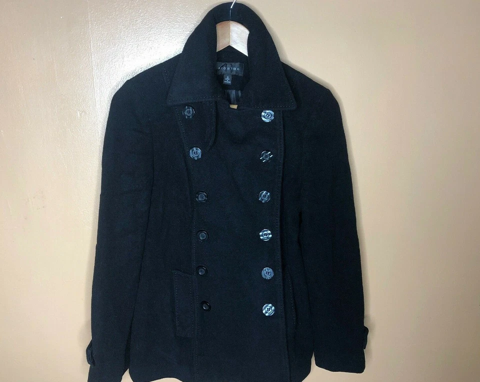 Chaquetón para mujer Braetan pequeño cuello alto abotonado hasta la cadera negro manga larga Foto 3 de 4