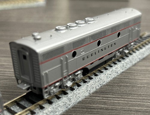 Hallmark Models N Brass EMD F3 Phase II A&B Locomotive Set CB&Q LNIB! - Picture 4 of 18