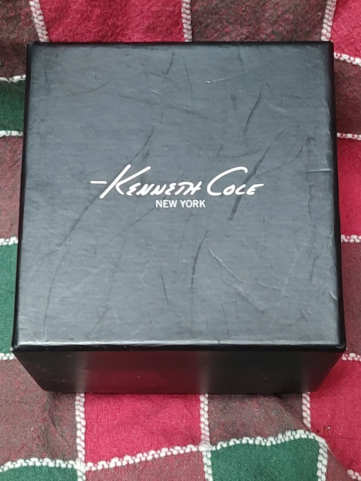 Reloj Hombre Hecho Por Kenneth Cole Reaction Tono Plateado S/Acero 45mm Azul... Foto 4 de 4