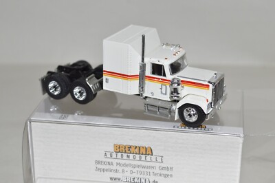 1:87 HO scale Brekina 85779 GMC General tractor truck WHITE