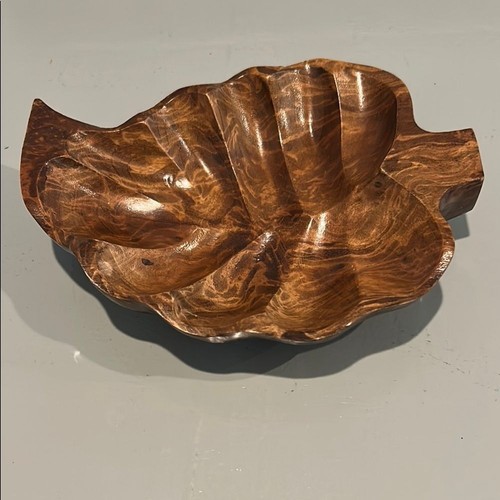 Wood look candy dish 7.25 inches x 5.5 inches - Picture 2 of 3