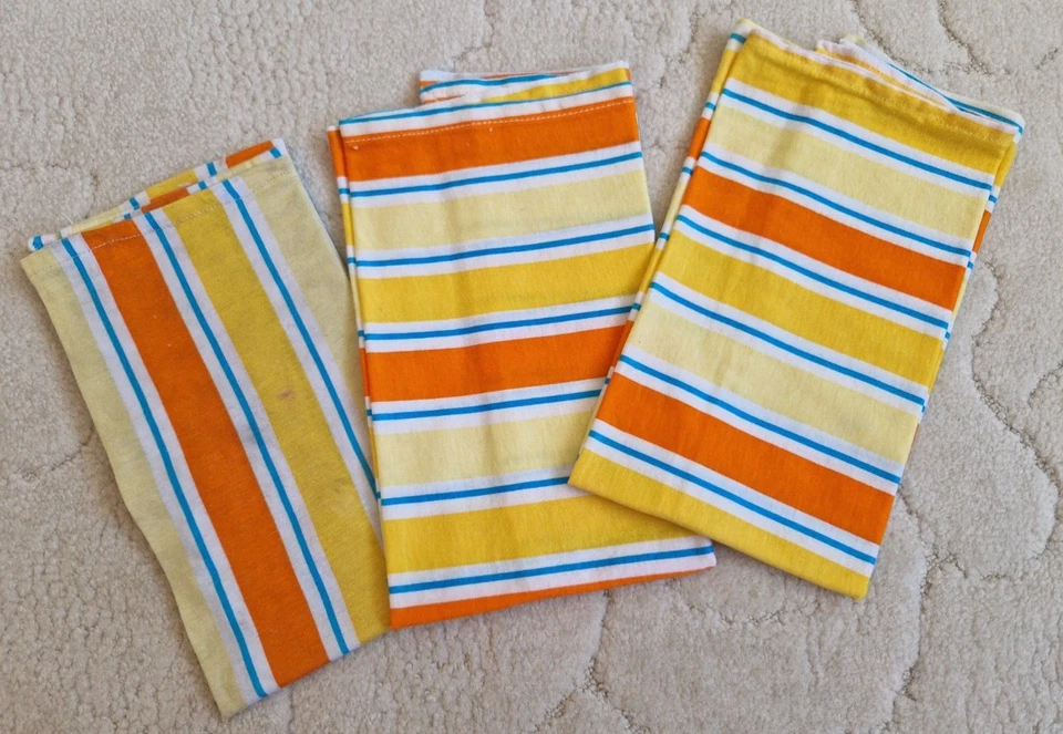 2 Tücher Staubtücher Putztucher Patchwork Stoffe Basteln - Vintage - 60 er J.