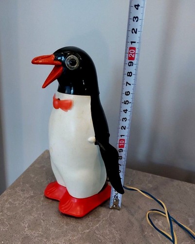 Vintage Russian USSR Penguin Battery Remoted Plastic Toy - Works + BOX - Picture 5 of 9