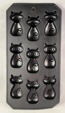 Halloween - Black Cats - Ice Cube Tray - 9 Mold Tray - Black - No Tags