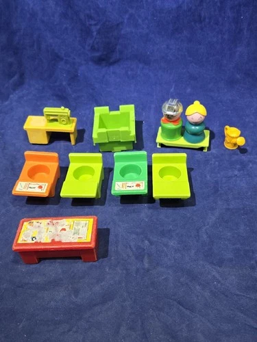 Vtg Fisher Price Little People 11 Piece Lot School Furniture Chairs Figures