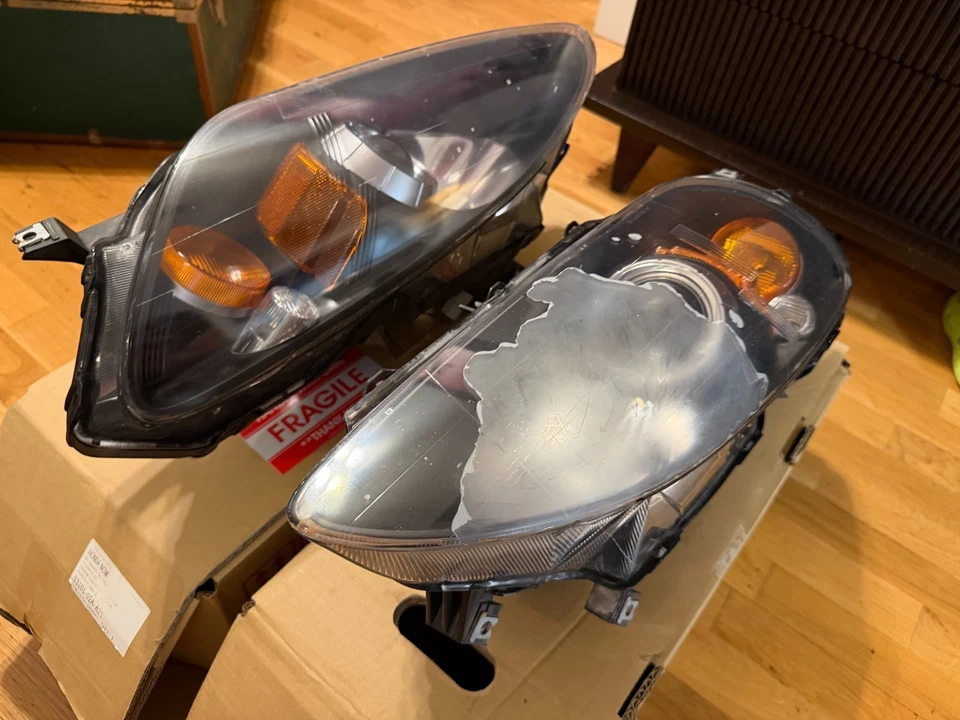 Ambos faros OEM HONDA S2000 AP2 S2k - funcionan perfectamente, para repintar Foto 2 de 4