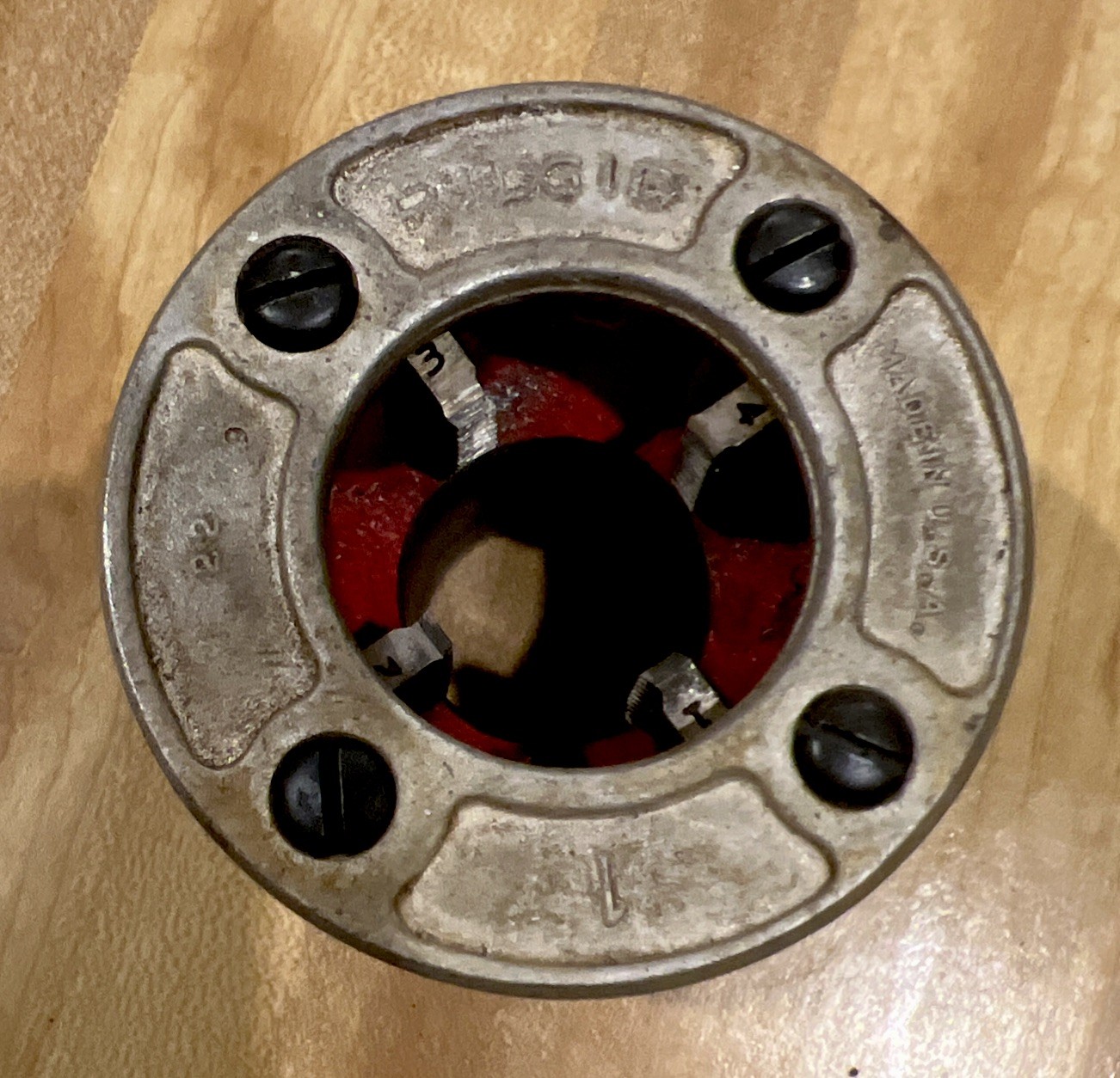 RIDGID 00R, 1” Inch Pipe Die Head Threader Threading Rigid 00-R (Read)