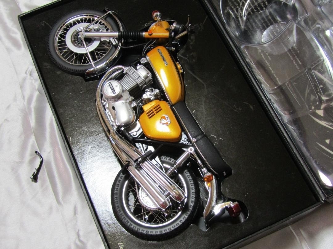 Minichamps 1/6 Honda Cb750 Diecast Motorcycle Model As-is