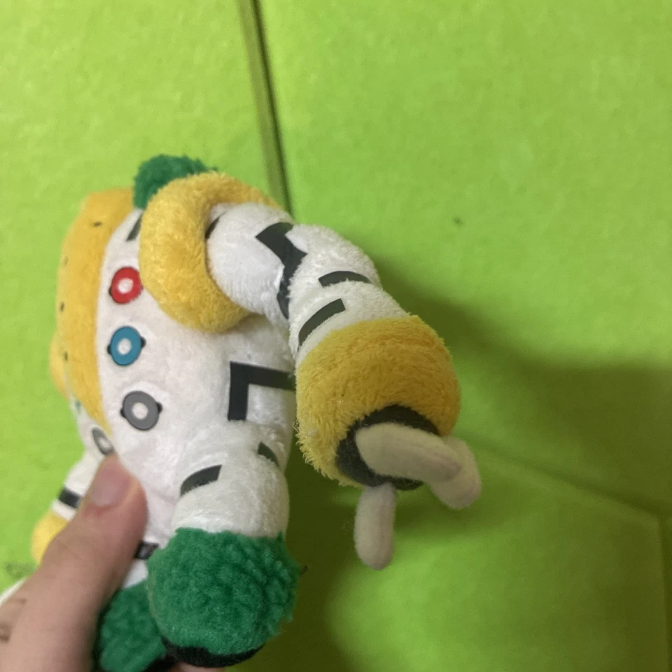 Peluche Regigigas 2009 Pokemon Jakks Pacific (sin etiqueta) Foto 3 de 4