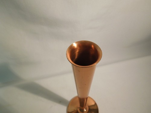 Vintage Copper Bud Vase 8 1/2" Tall Green Felt Bottom - Bild 5 von 8