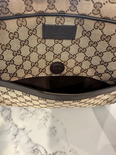 Authentic Gucci Messenger bag never used - Picture 4 of 11