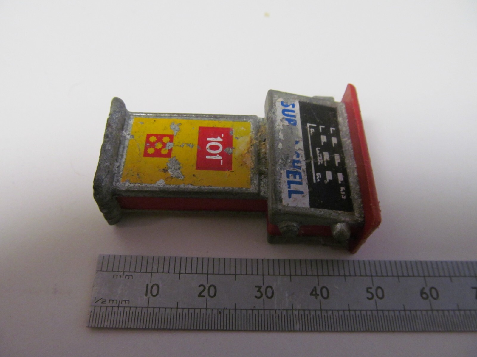 Picture 4 of 5