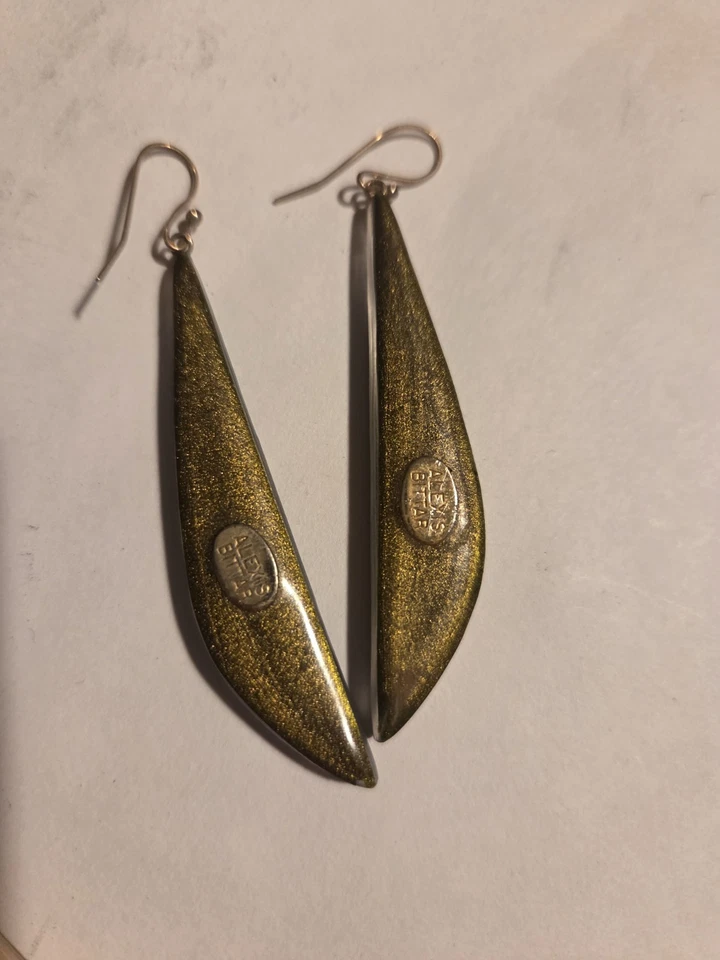 Alexis Bittar 100% Authentic Golden Lucite Spear Earrings 2.375” x .375” VTG - Image 4 of 4