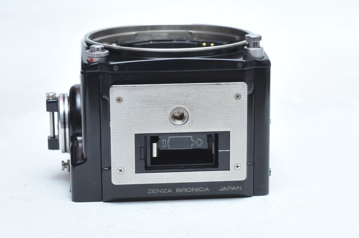 Bronica ETR-Si 45mm SLR Film Camera with Zenzanon-PE 75 mm lens