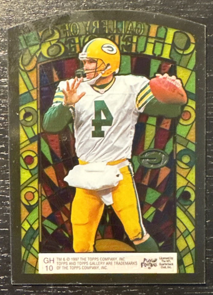1997 Topps Gallery of Heroes Brett Favre Stained Glass SSP #GH10 Packers 💎💎💎 - Image 2 of 2