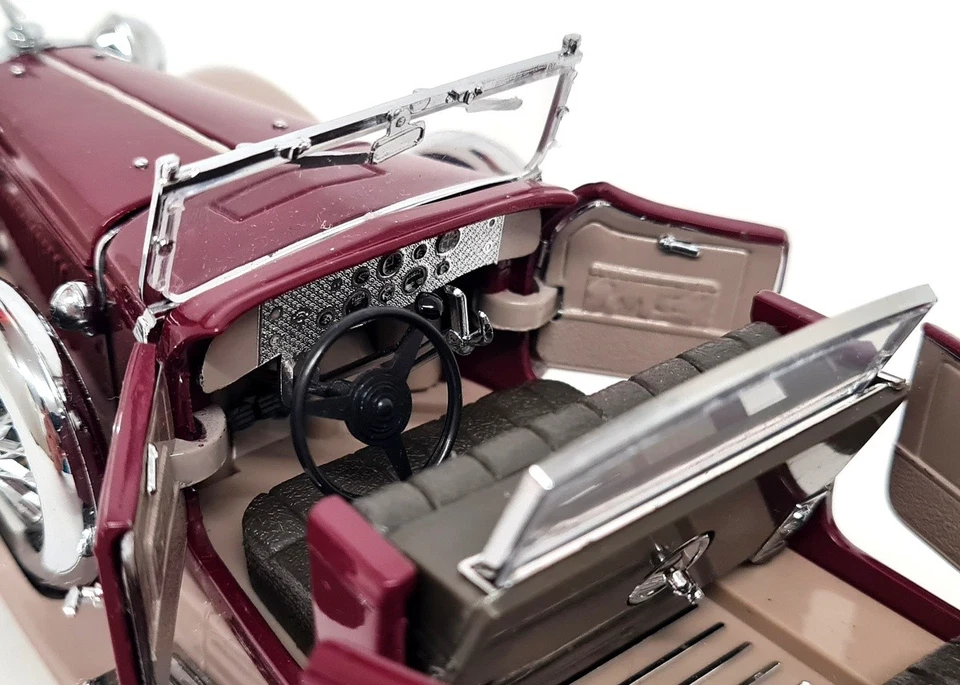 Franklin 1/24 - Duesenberg J Derham Tourster Red 1930 Diecast Model Car - Image 4 of 4