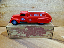 ERTL "East Coast Oil" Diecast 1939 Dodge Airflow Tanker Bank 1/38 Scale