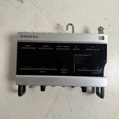 Native Instruments Audio 8 DJ Black Silver 24-Bit High-End Audio Interface