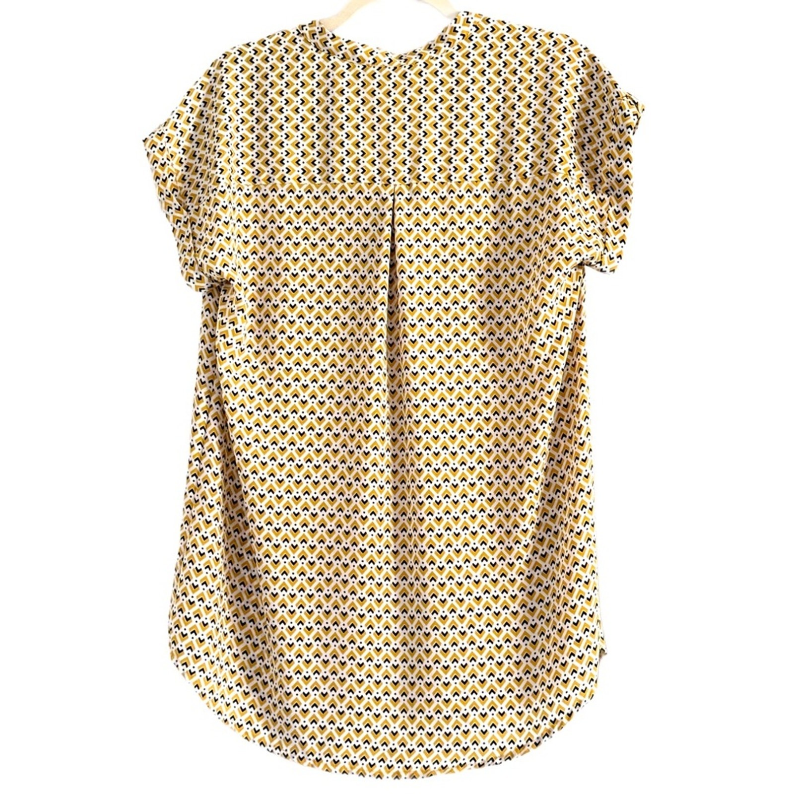 Chic Yellow Patterned Blouse - image 4