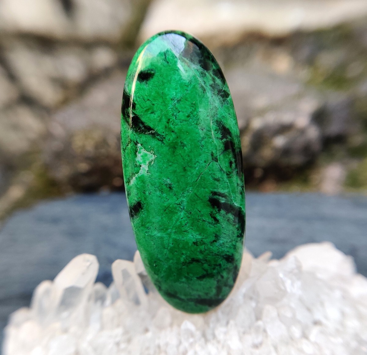 Natural Maw Sit Sit Jade Cab High Chromium Jadeite Jade-Albite Gemstone 