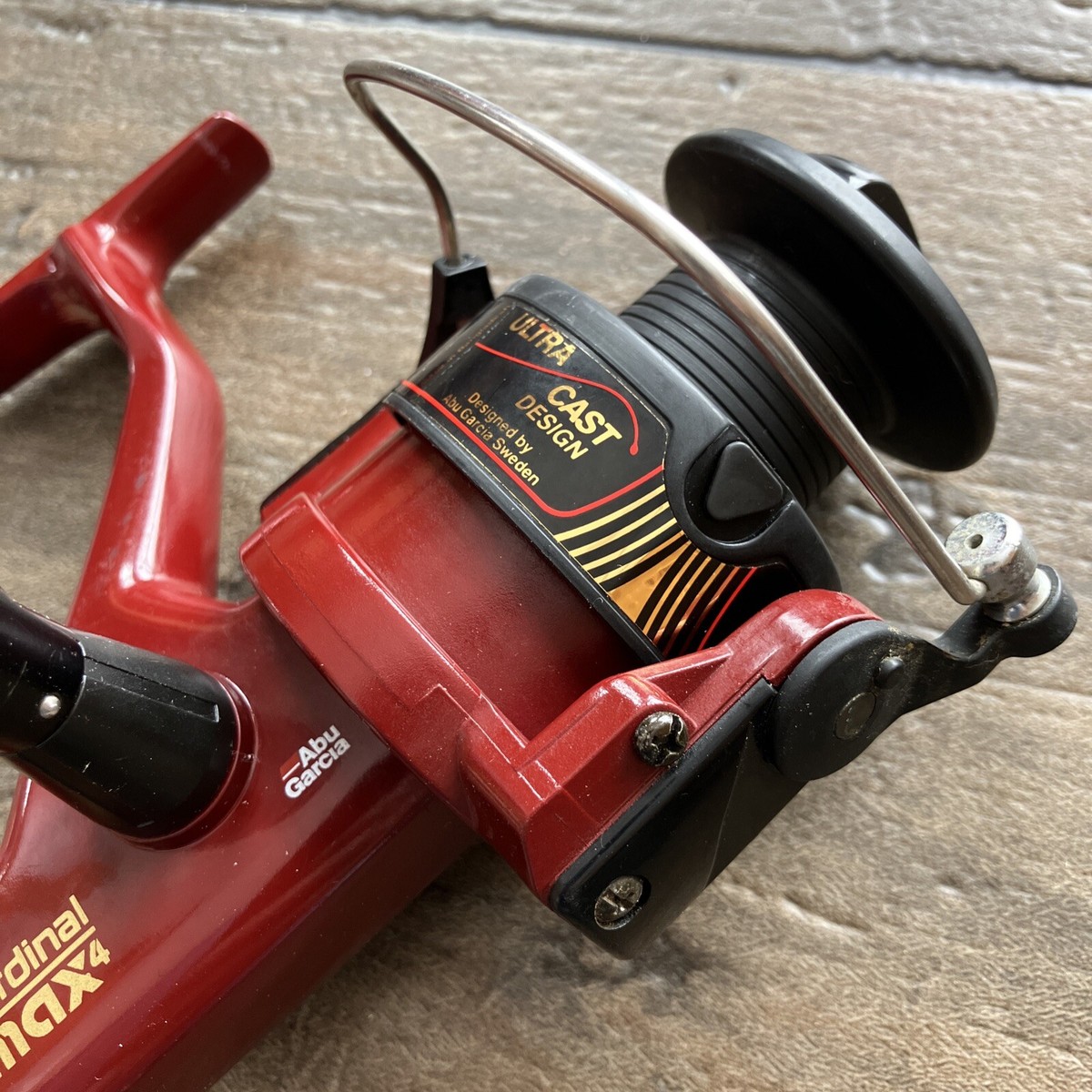 ABU GARCIA CARDINAL MAX 4 Red Ultra Cast Design SPINNING