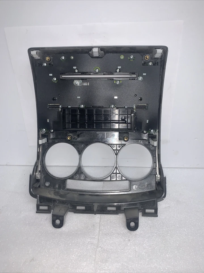2006 2007 MAZDA 5 RADIO BEZEL AM FM CD PLAYER TRIM BEZEL OEM - Imagem 2 de 2