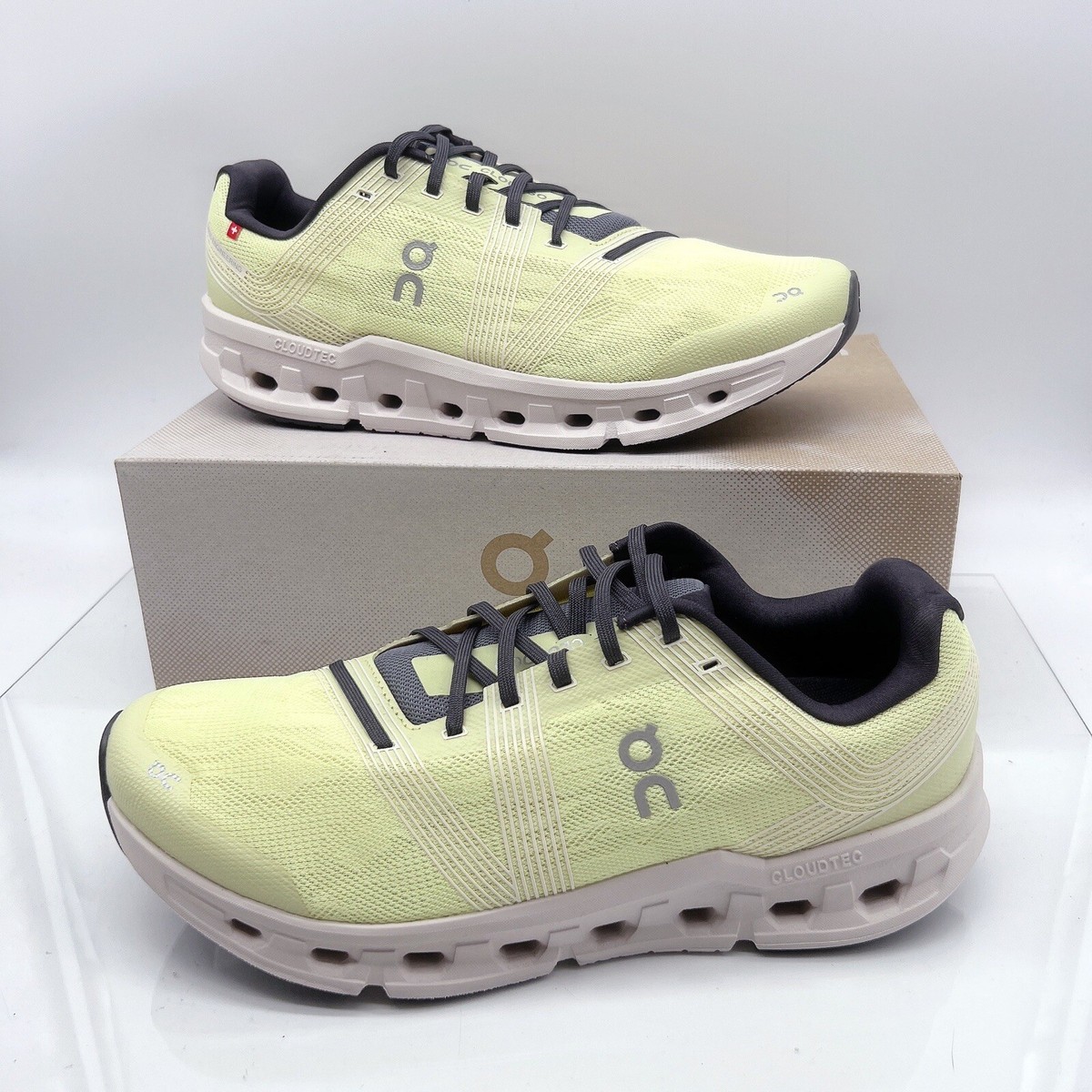 On Cloudgo Running Shoes Mens Size 13 Grey Green Sneakers Men main image 3