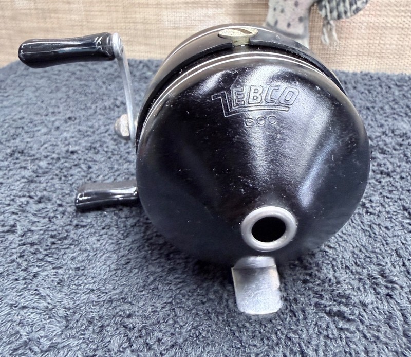 Vintage Zebco 600 Spin Casting Fishing Reel, Nice Condition, Made in USA!