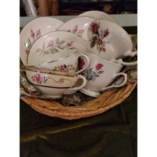 4 Fine China Teacups and Saucers Rose Floral Gold Trim in a Segrass Basket