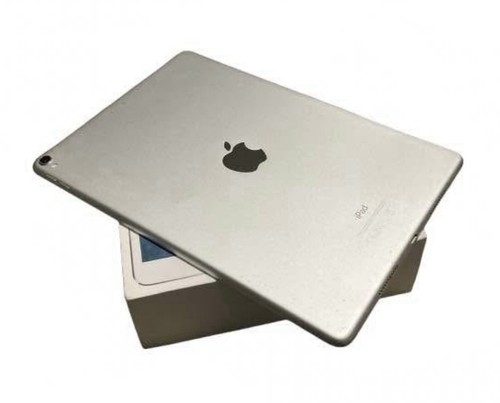 iPad Pro 10.5 1st Gen 64gb Silver WiFi - Boxed - Picture 10 of 10