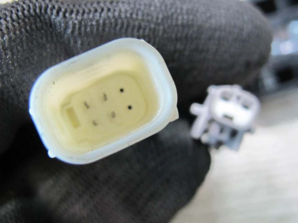 2013-2020 INFINITI JX35 QX60 MAÇANETA EXTERNA PORTA DIANTEIRA DIREITA COM ENTRADA SEM CHAVE - Imagem 4 de 4