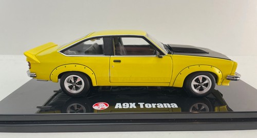 DDA Collectibles DDA807 - Holden A9X Torana SS 308 Factory Car Yellow Scale 1:24 - Picture 6 of 13
