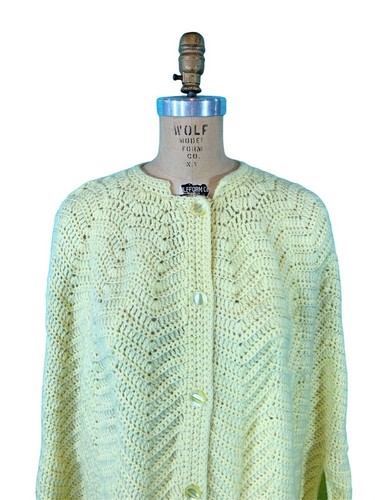 Vintage 1960s Crochet Cape Yellow Chevron Knit Button Down Sweater Cape - Picture 4 of 10