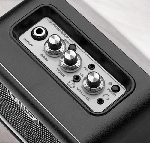 Laney Mini-St-SuperG 2x3W Stereo Battery-Powered Guitar Amp Black and Silver - Picture 6 of 9