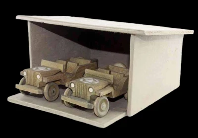 GARAGE + 2 JEEP MILITAIRES   / jouet ancien - Photo 1/4