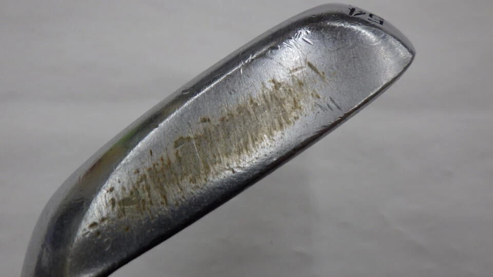 Cuña Bridgestone TOUR B BRM #54 (1 Club)/DG/Flex: R300/Cuña Foto 3 de 4