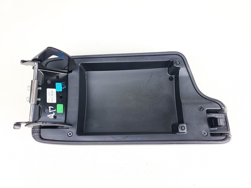 1719 INFINITI QX30 CENTER CONSOLE ARM REST ARMREST LID TOP COVER PANEL