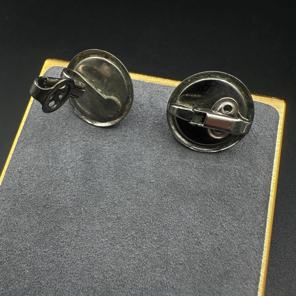 Vintage Round Black Onyx and Silver tone Clip On Stud Earrings Women Y2K 90s 80s - Image 4 of 4