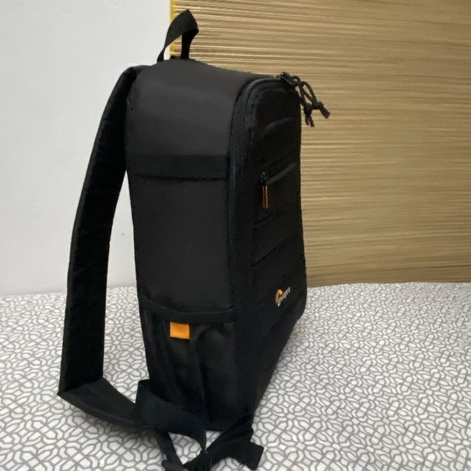 Lowepro Tahoe BP 150. Lightweight Compact Camera Backpack for Cameras (Black) - Image 4 of 4