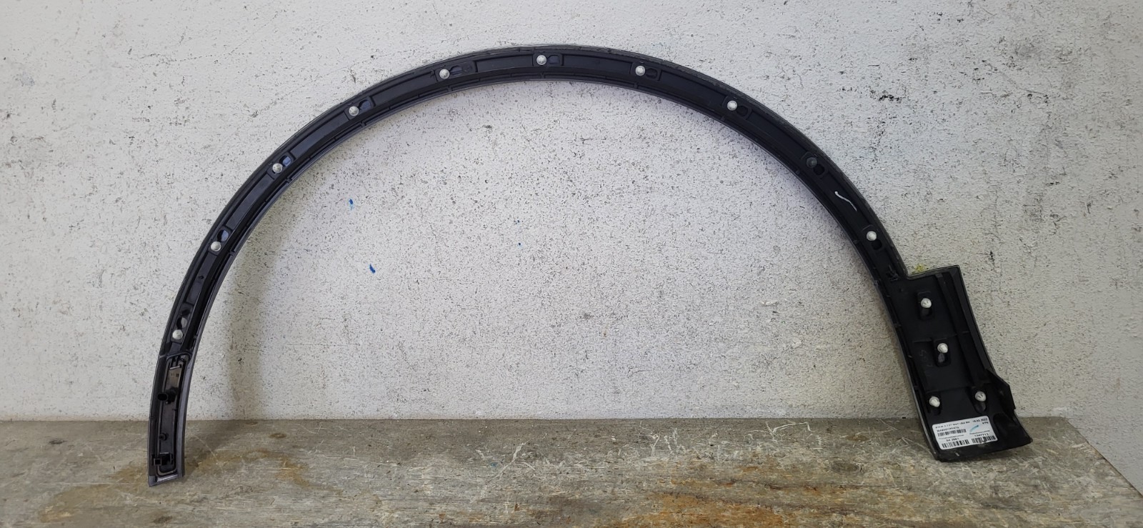 2021-2024 BENTLEY BENTAYGA FENDER FLARE PASSENGER SIDE FRONT USED OEM *DC9107
