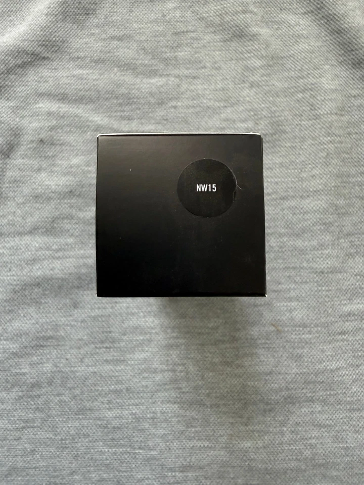 MAC Studio Waterweight SPF 30/PA++ Foundation Flüssige Foundation, Nr. NW15, neu - Bild 3 von 4