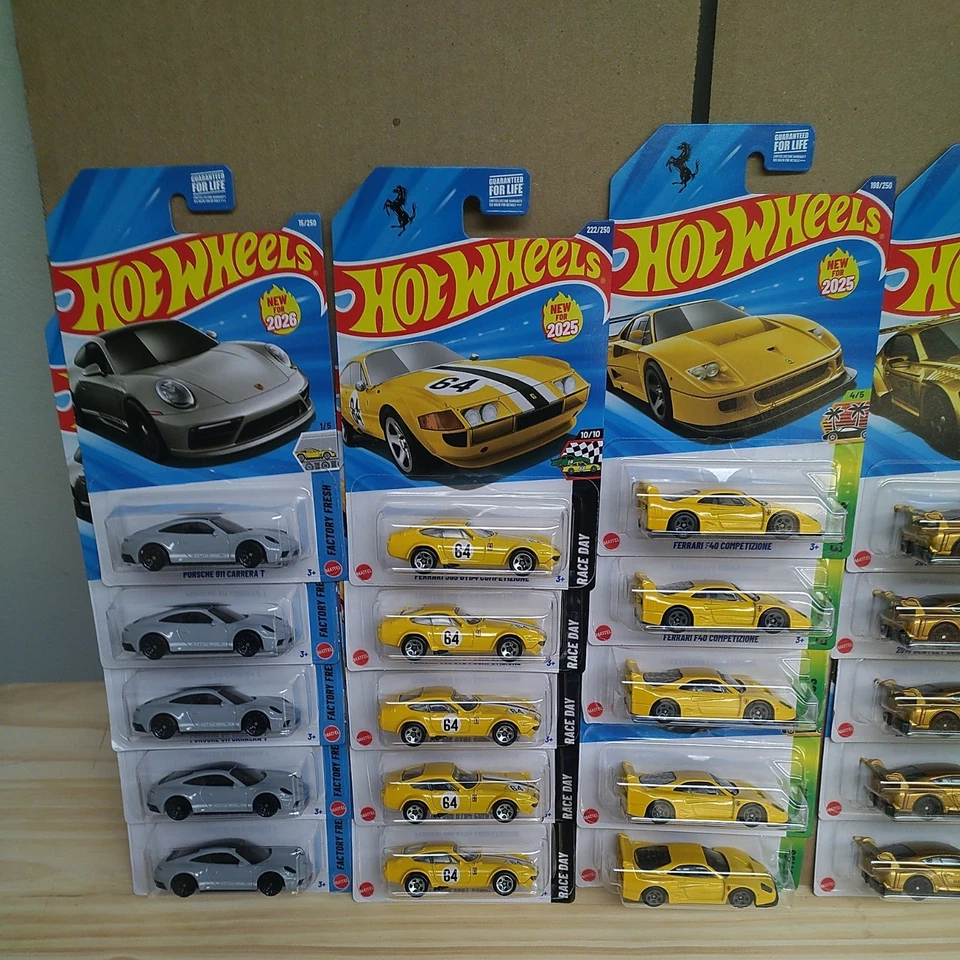 Hot Wheels 2025   Ferrari f40 - Ferrari -365~Bentley -Porsche 911 ~Monopoly~ lot - Image 2 of 4