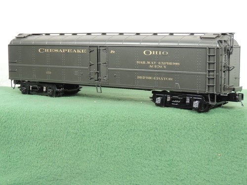 MTH CHESAPEAKE & OHIO REA R50B EXPRESS CAR PREMIER #20-94137 O SCALE 3-RAIL NIB - Picture 2 of 13