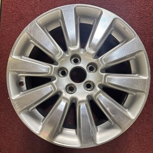 Chicago Wheel Service. 16x6.5 Toyota Sienna Painted Silver Wheel