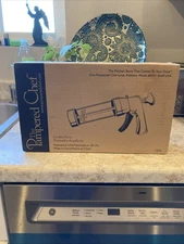 Pampered Chef 1525 Cookie Press With Box  Complete Set 16 Peace